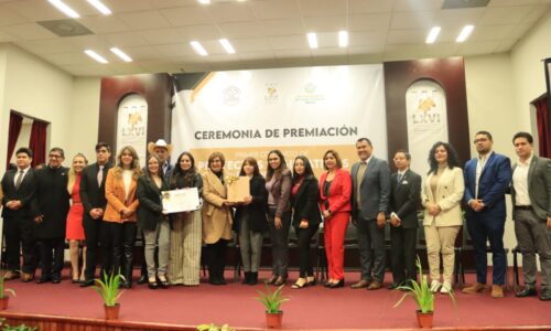 Premia el Congreso de Veracruz a jovenes ganadores del Concurso Proyectos Legislativos