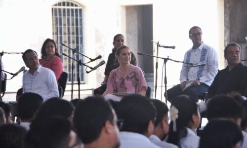 Beatriz Muller engalana el evento «Fandango por la lectura Veracruz»