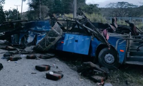 Más de 30 de fallecidos en choque de camión en Panamá