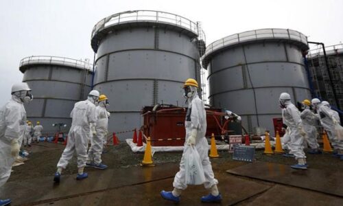 Trabajadores de la planta de Fukushima hospitalizados tras ser salpicados con residuos tóxicos