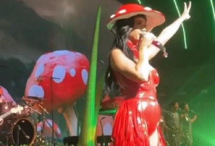 Katy Perry sorprende con concierto en Televisa: ¿Negocios o música?