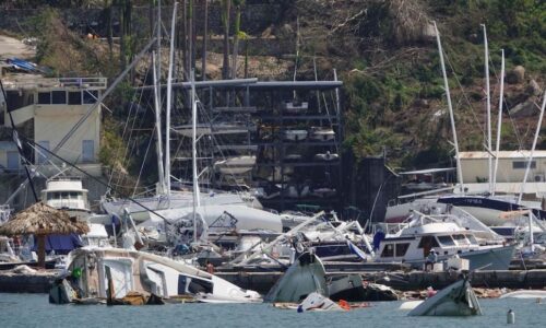 El crimen organizado entrega despensas a damnificados de Acapulco tras el huracán Otis