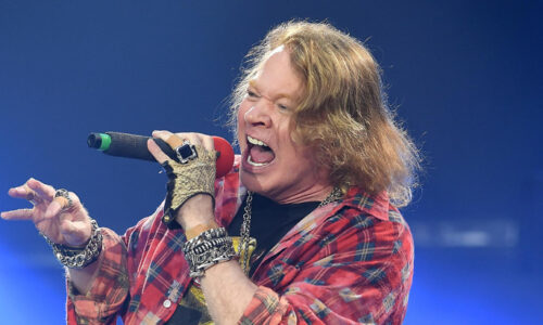 Axl Rose, vocalista de Guns N’ Roses, enfrenta demanda por agresión sexual de 1989