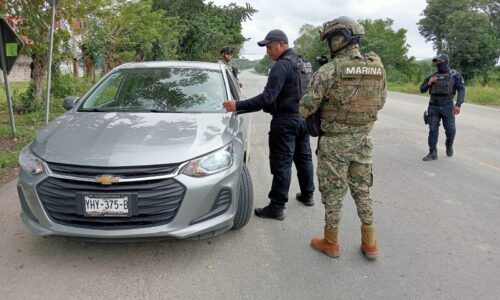Veracruz, blinda sus carreteras para combatir atracos a transportistas