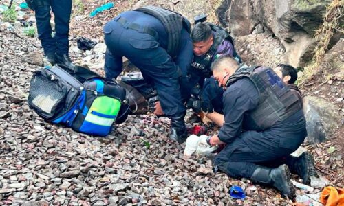 Indigente pierde ambos pies tras ser arrollado por tren en Xalapa
