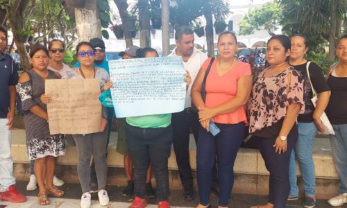 Denuncian ante Fiscalía a mujer por intentar agresión a niños de telesecundaria en Boca del Río