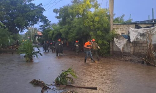 Más de 50 familias evacuadas en Ursulo Galván por desbordamiento de Río Actopan