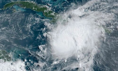 Alerta en Quintana Roo por el desplazamiento del Huracán Beryl